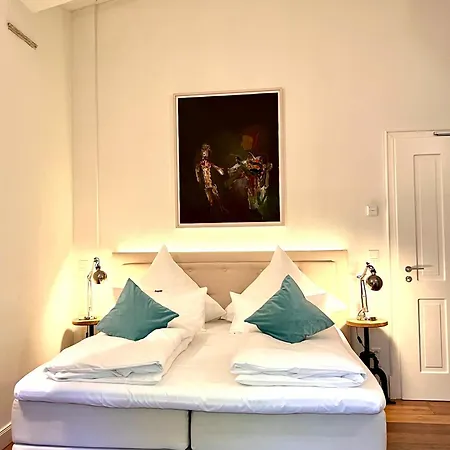 Nachtquartier Burg Flamersheim