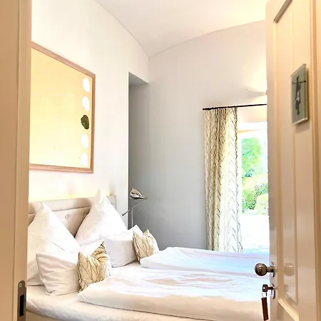 Nachtquartier Burg Flamersheim Otel