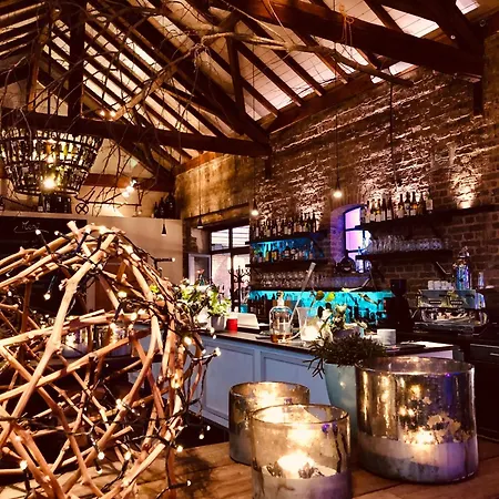 Nachtquartier Burg Flamersheim Otel Euskirchen