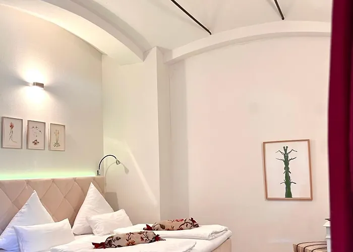 Nachtquartier Burg Flamersheim