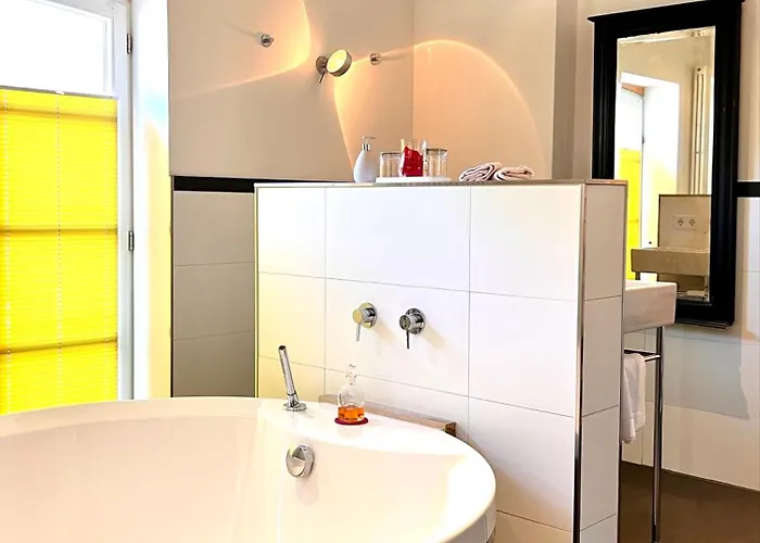 Nachtquartier Burg Flamersheim * Euskirchen